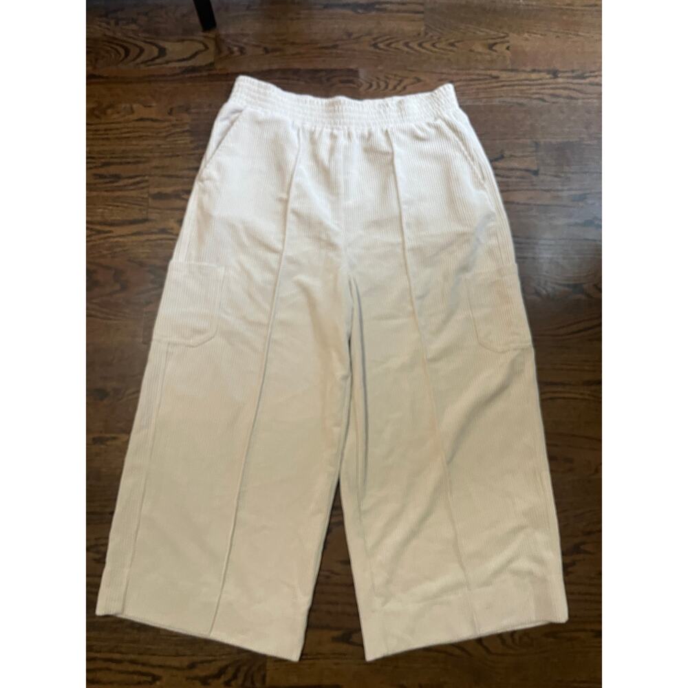Urban outfitters women’s wide leg velvet pants Sz. XL ivory pockets